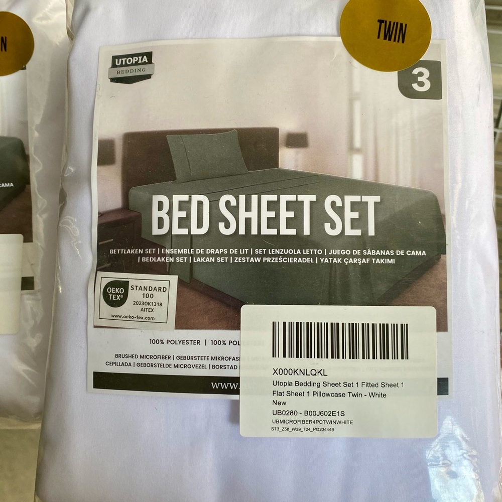 White Bed Sheet Set - Twin
